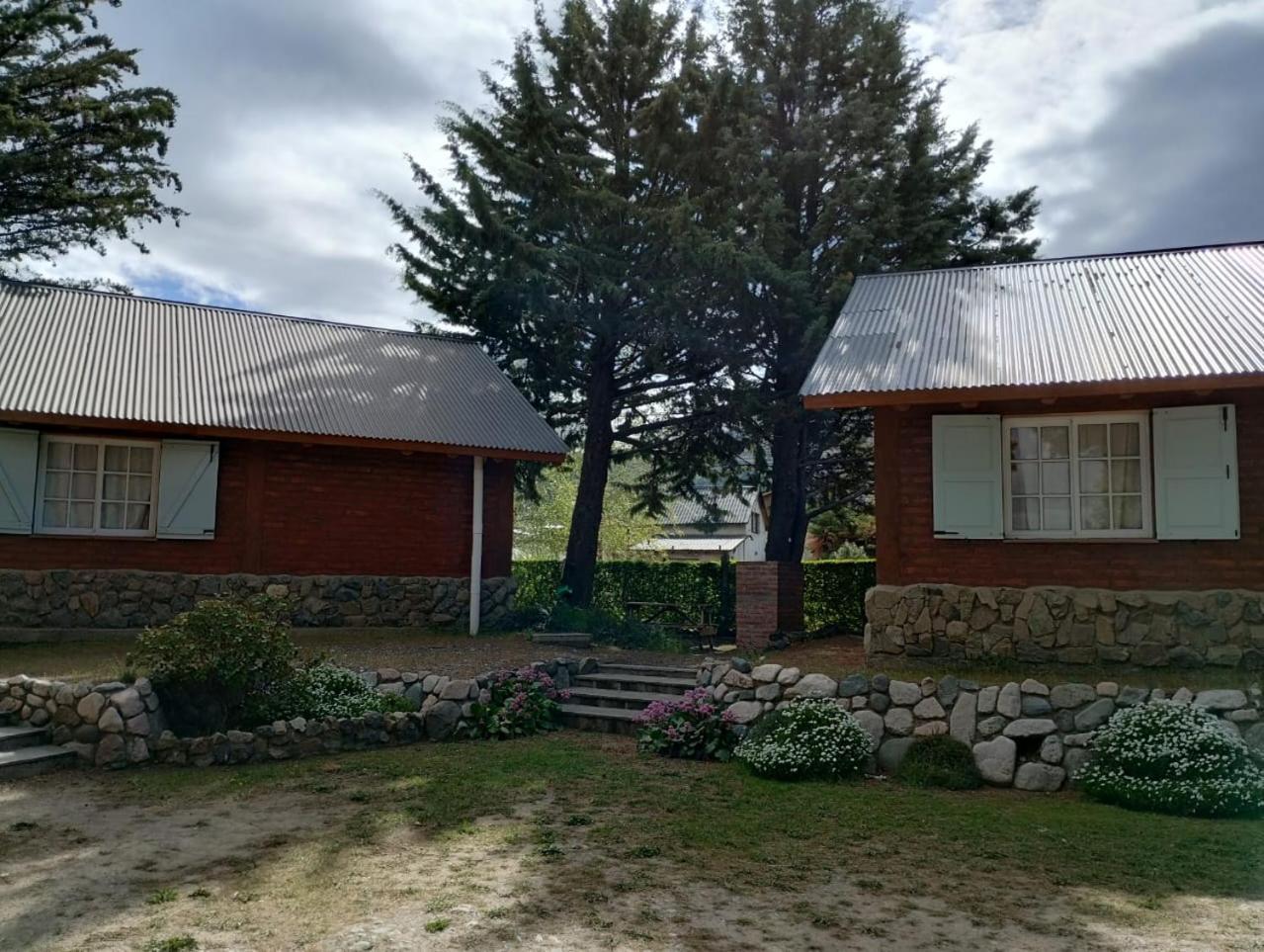 Cabanas Pyracantha إيسكيل المظهر الخارجي الصورة
