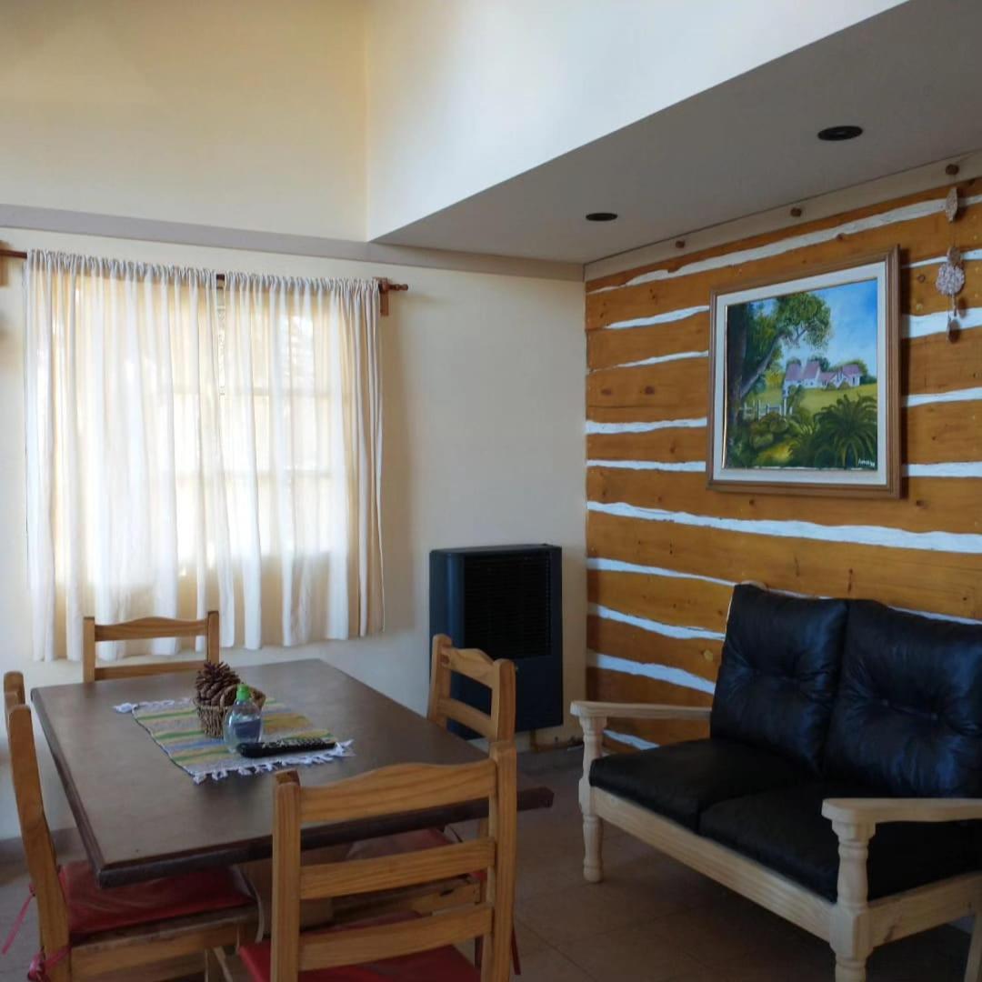 Cabanas Pyracantha إيسكيل المظهر الخارجي الصورة