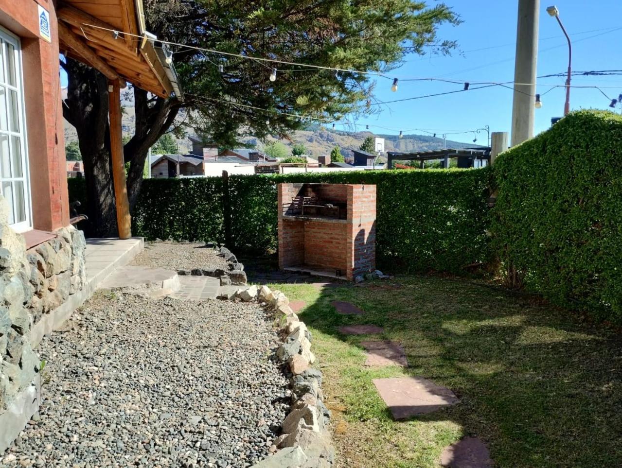 Cabanas Pyracantha إيسكيل المظهر الخارجي الصورة